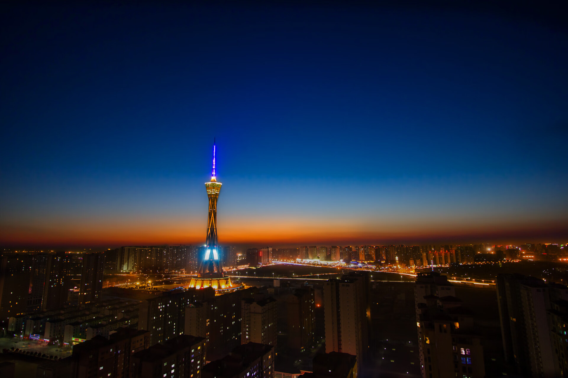 九游下载安装-“2025世界游泳锦标赛：谁能突破极限，斩获金牌？”