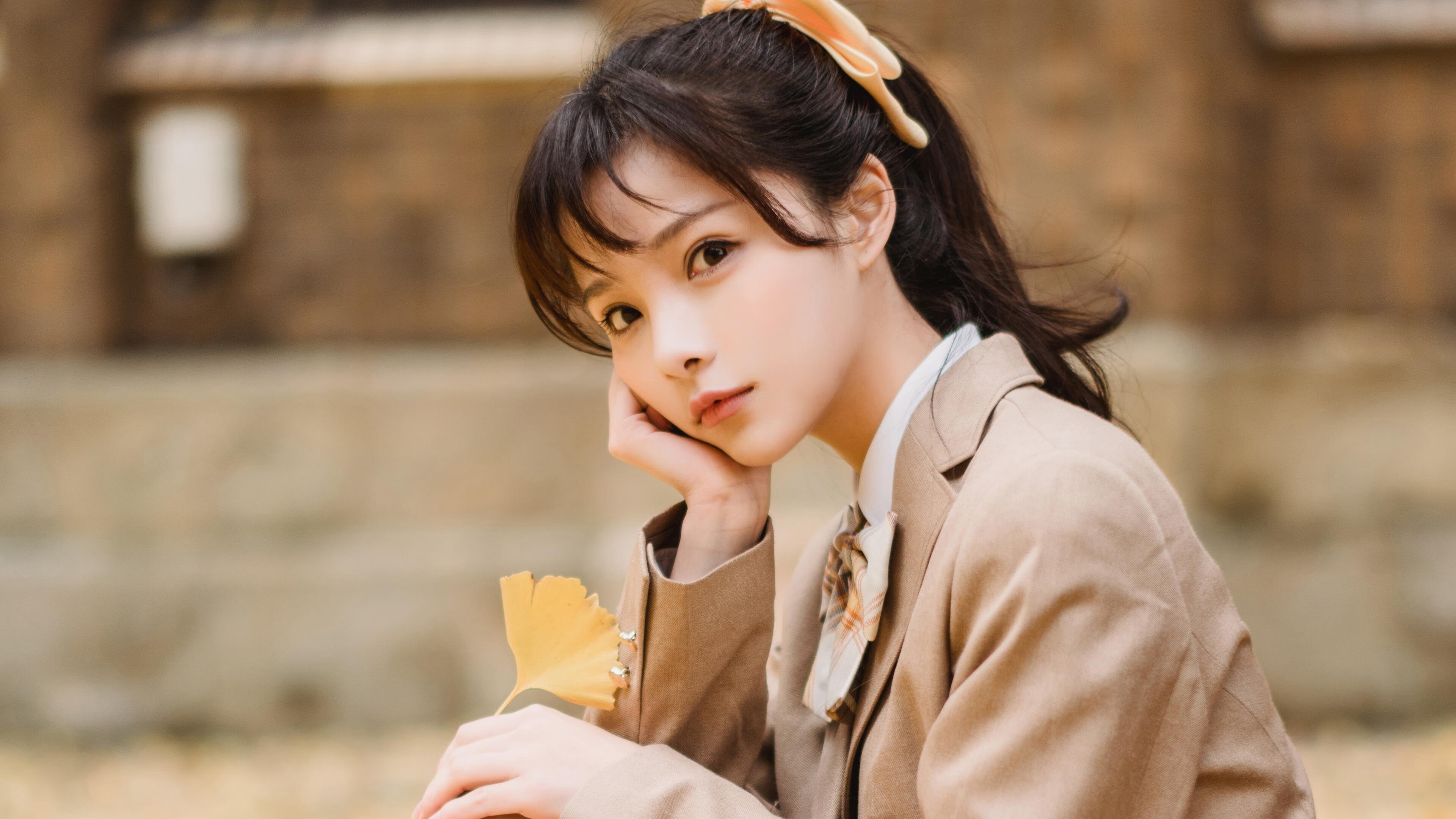 边锋是否比中锋拥有更大自由度决定进攻发起路径,边锋重要吗